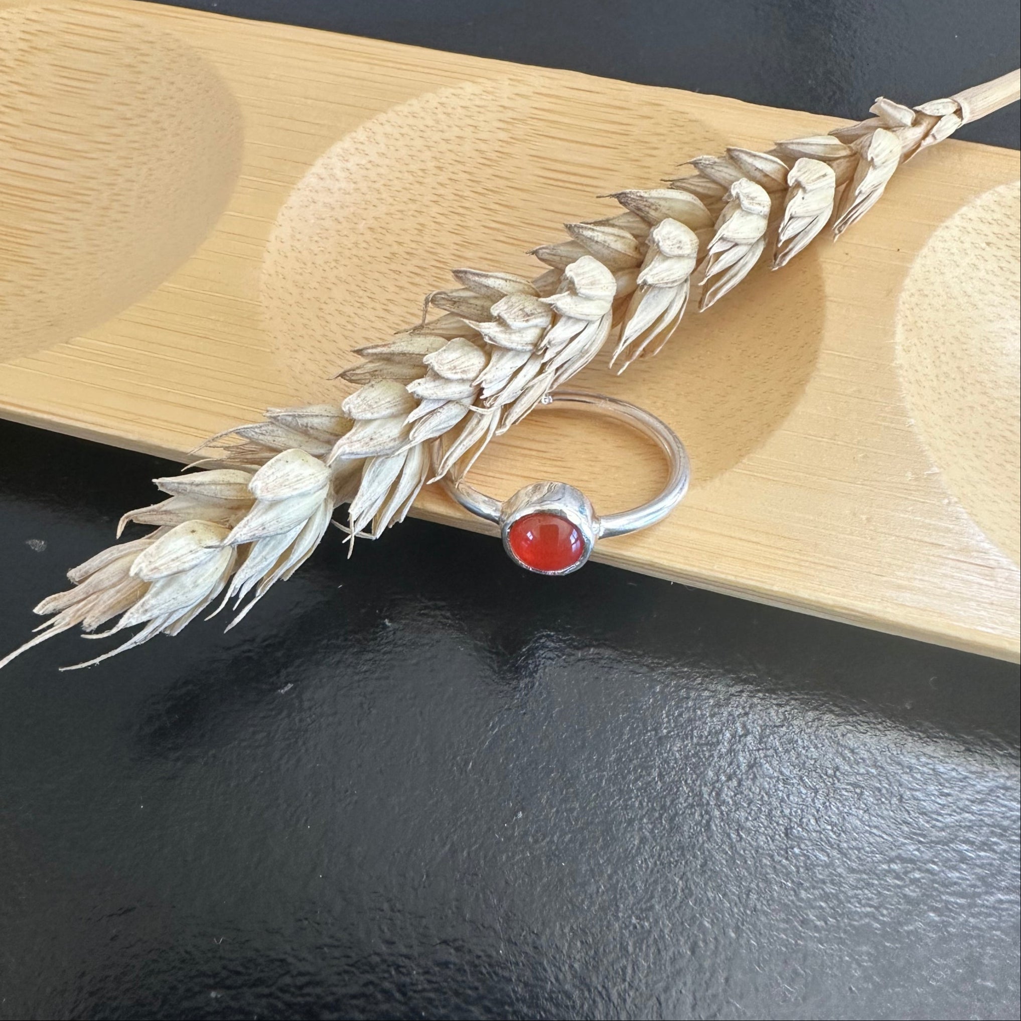 "Bague Dunya en argent 925 sertis clos agate naturelle - cabochon artisanal EMIKemi"